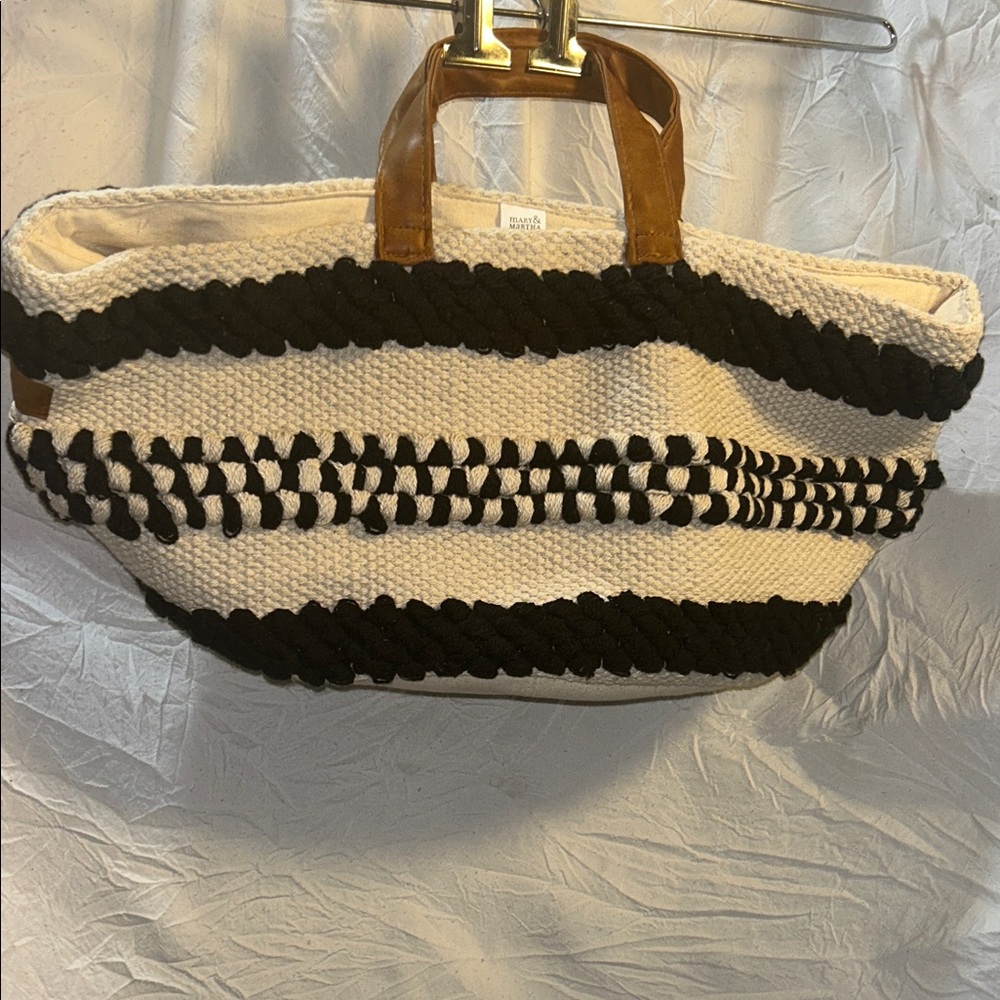 Navy Blue and Off White Knit Tote Bag. NWOT” FAITH”